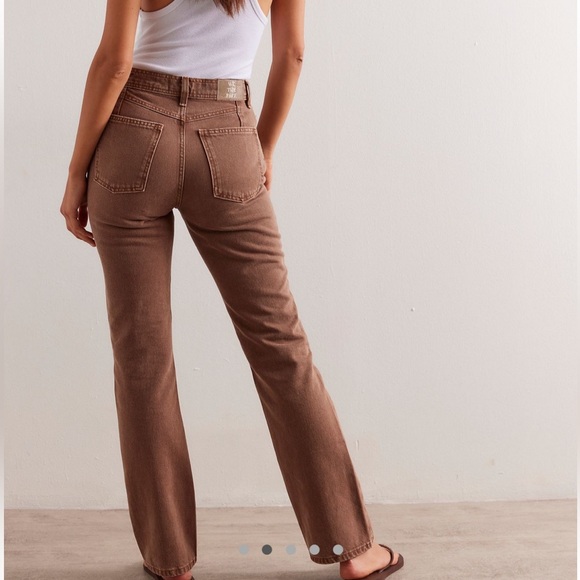 Free People Denim - NWT Free People We the Free Xena Slim Straight Jean in Chocolate Mousse Size 26S